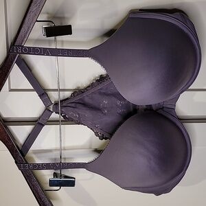 Body By Victoria's Secret Lilac racer back bra. 36 DD. Front fasten.